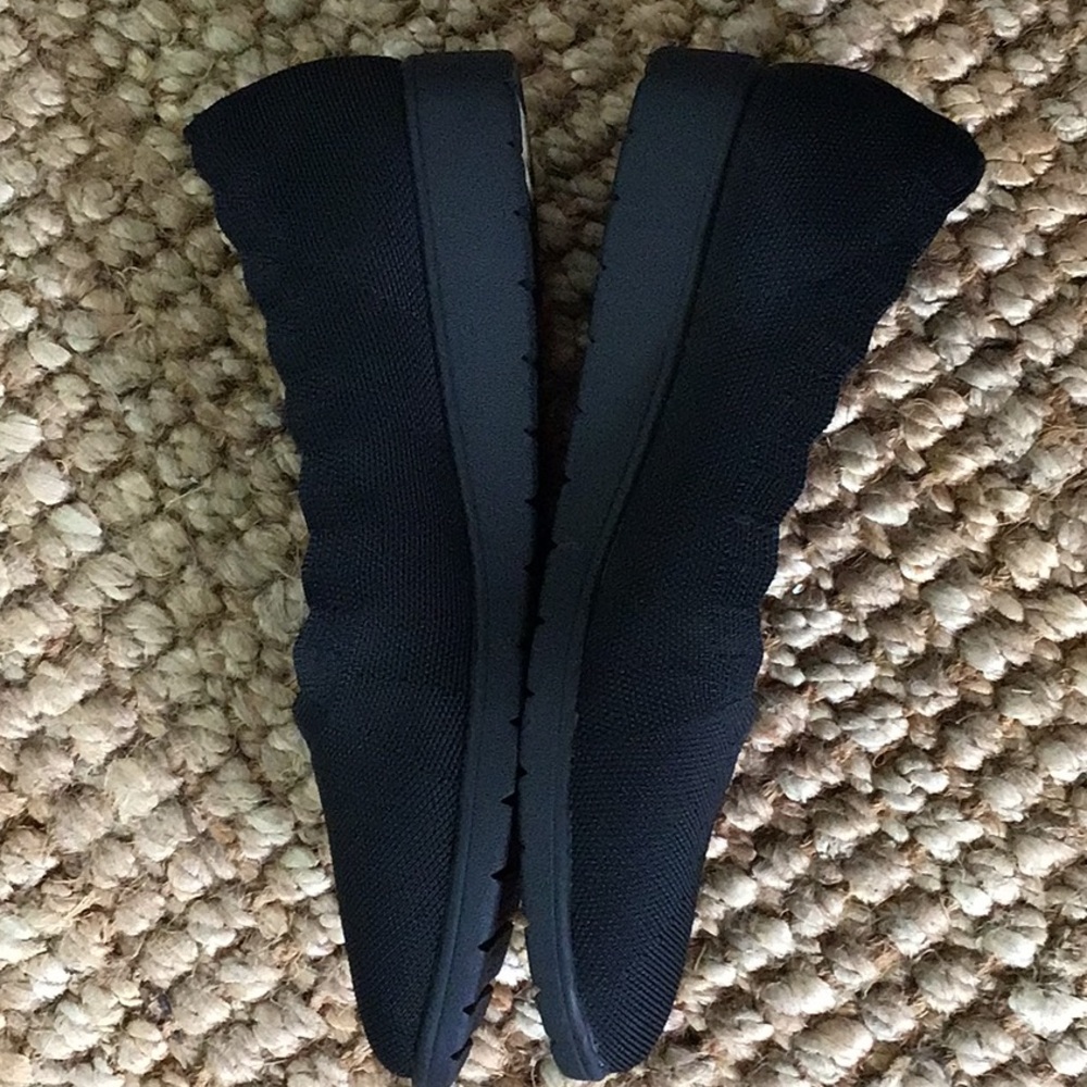 Skechers Women's Cleo 2.0 Flats - Picture 2 of 8